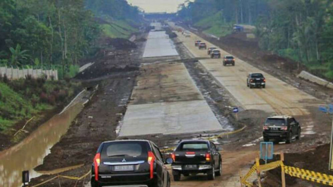 Detail Membuat Jalan Tol Nomer 19