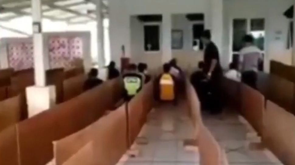 Detail Membuat Masjid Dari Kardus Nomer 45
