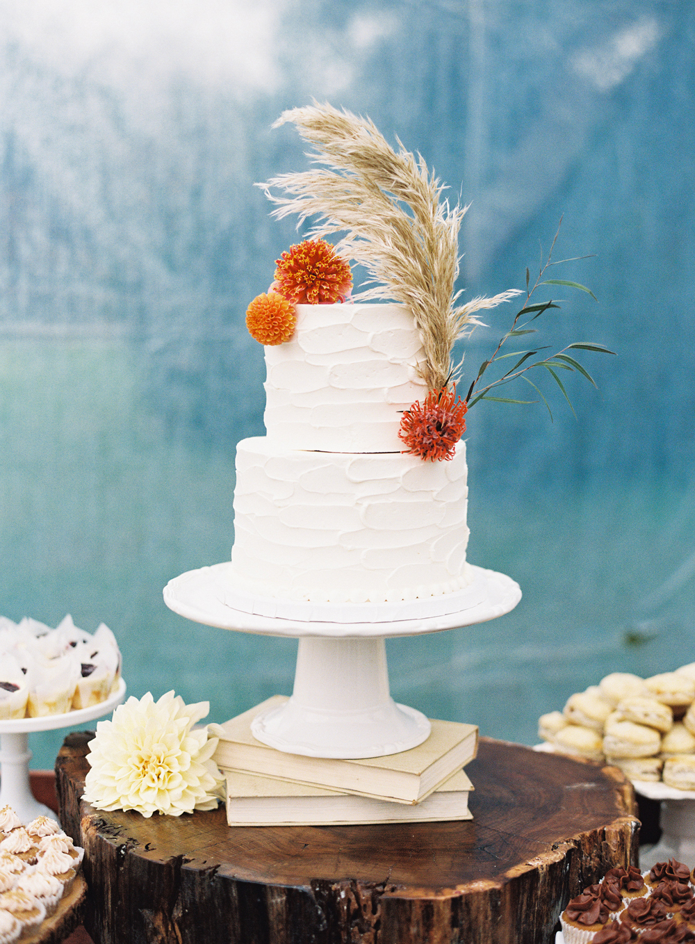 Detail Pics Of Wedding Cakes Nomer 32