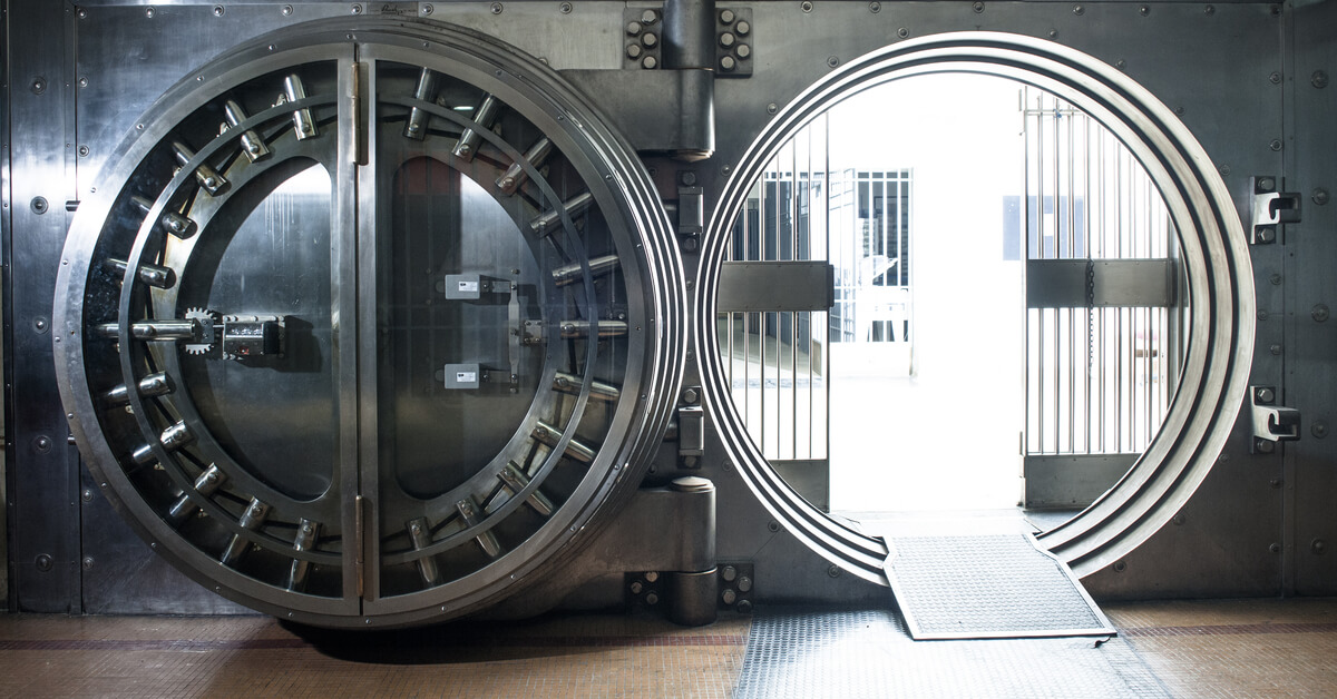 Detail Picture Of A Bank Vault Nomer 11