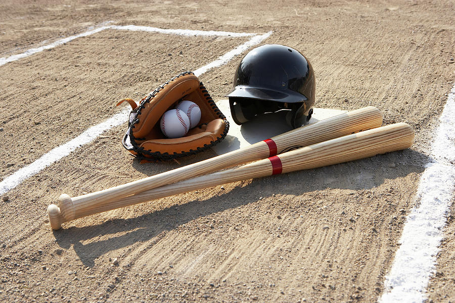 Detail Picture Of A Baseball Bat And Ball Nomer 15