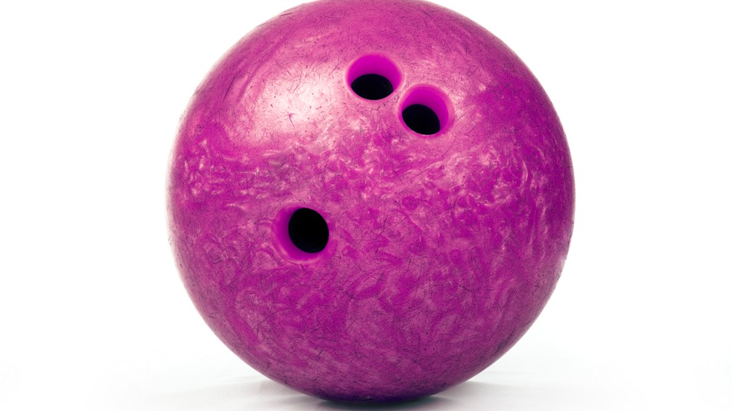 Detail Picture Of A Bowling Ball Nomer 26