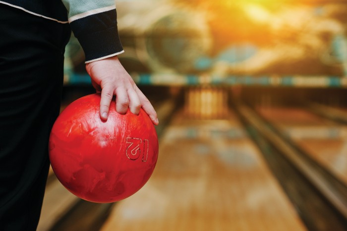 Detail Picture Of A Bowling Ball Nomer 4