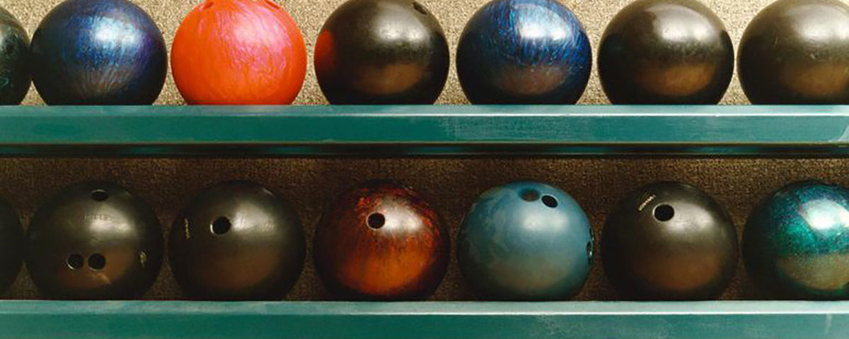 Detail Picture Of A Bowling Ball Nomer 50