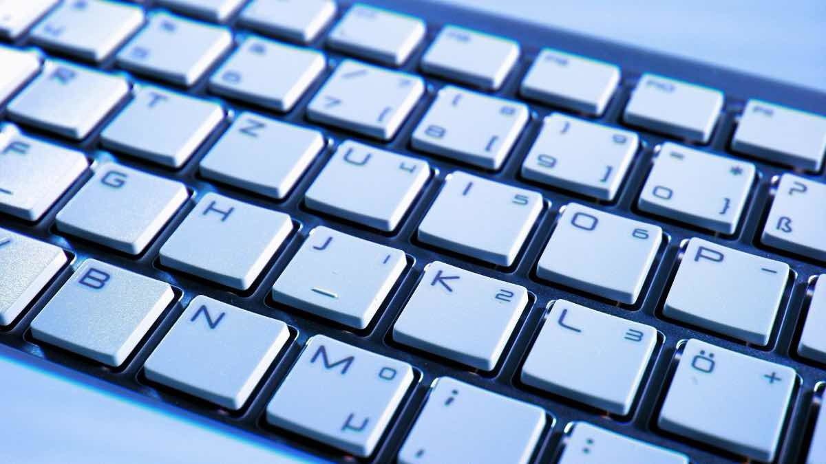Detail Picture Of A Computer Keyboard Nomer 51
