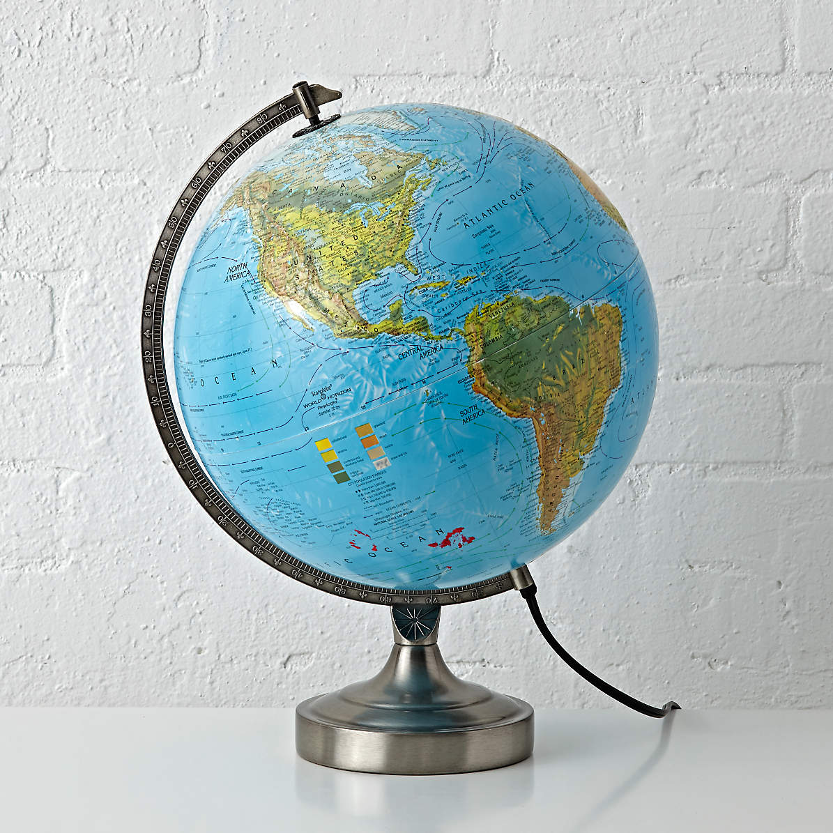 Detail Picture Of A Globe Nomer 6