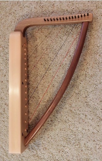 Detail Picture Of A Harp Nomer 28