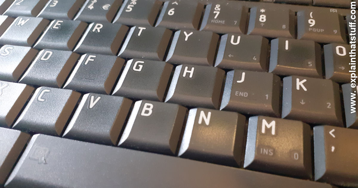 Detail Picture Of A Keyboard On A Computer Nomer 13