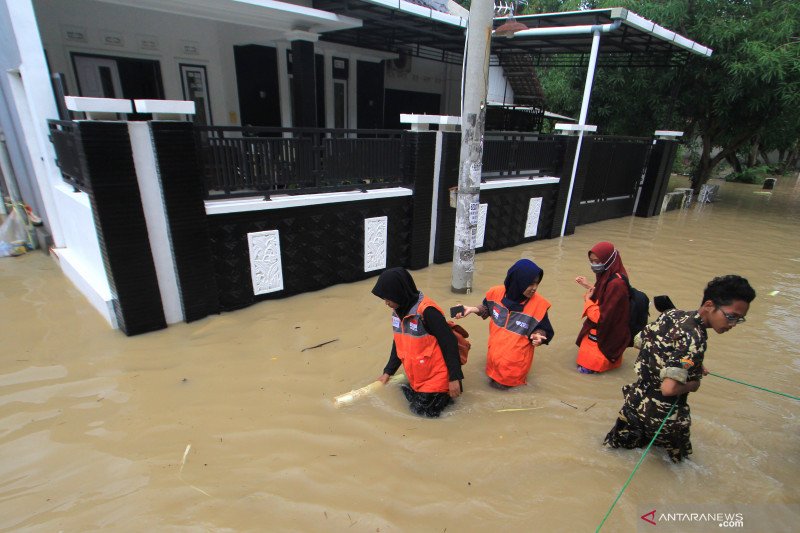 Detail Membuat Tanggul Banjir Di Rumah Nomer 40