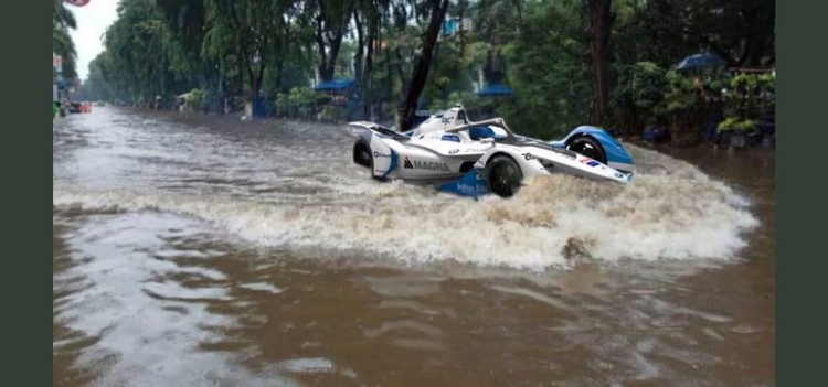 Detail Meme Banjir Jakarta Nomer 35