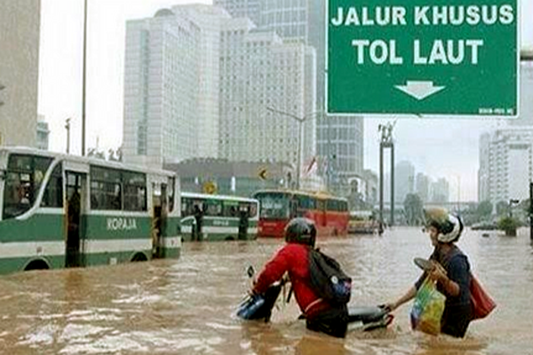 Detail Meme Banjir Jakarta Nomer 6