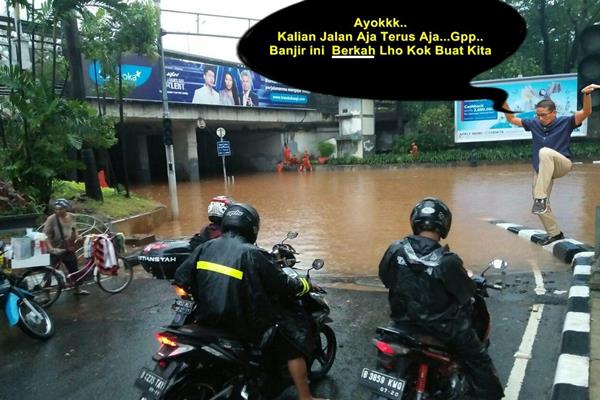 Download Meme Banjir Lucu Nomer 9
