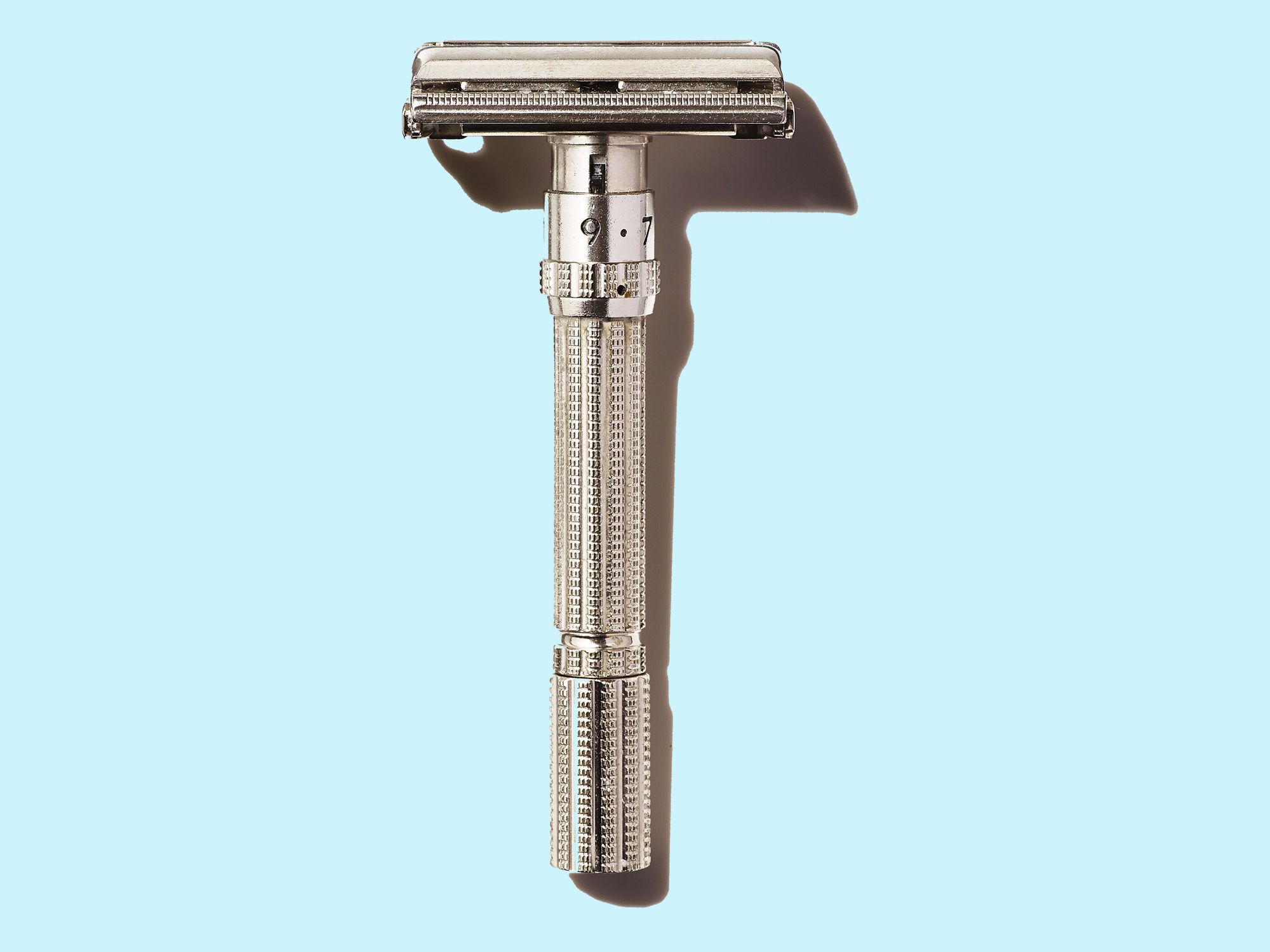 Detail Picture Of A Razor Nomer 28