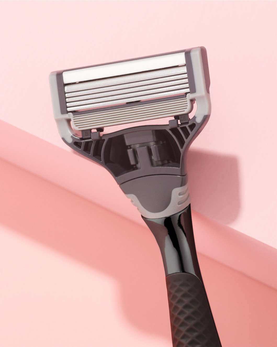 Detail Picture Of A Razor Nomer 34