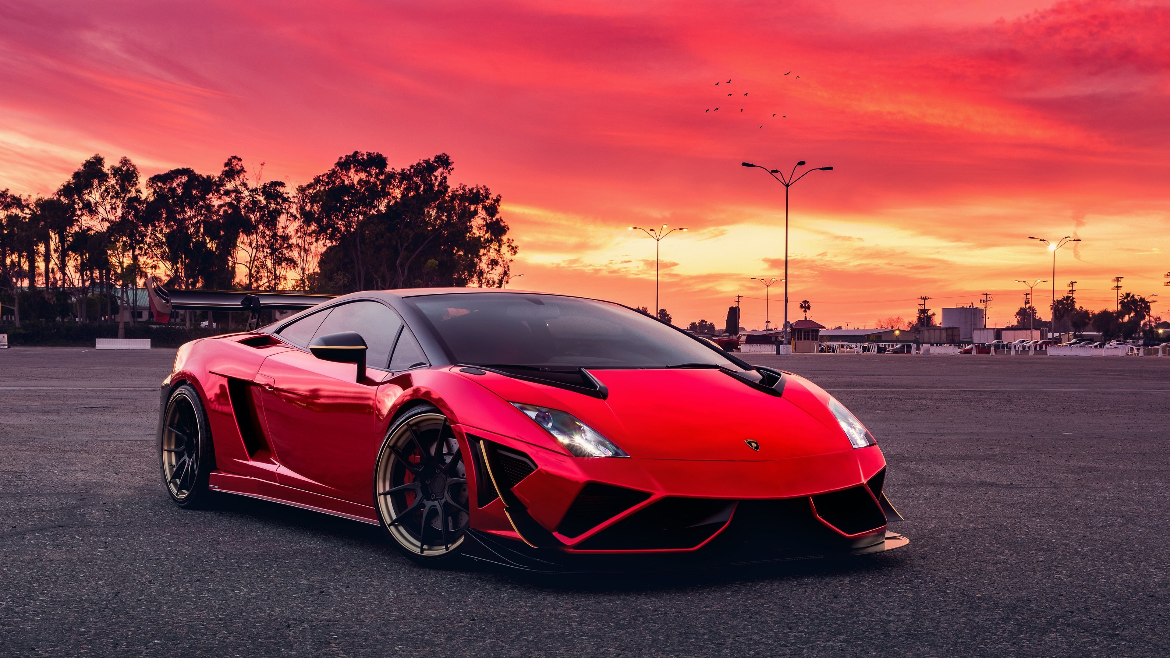 Detail Picture Of A Red Lamborghini Nomer 15