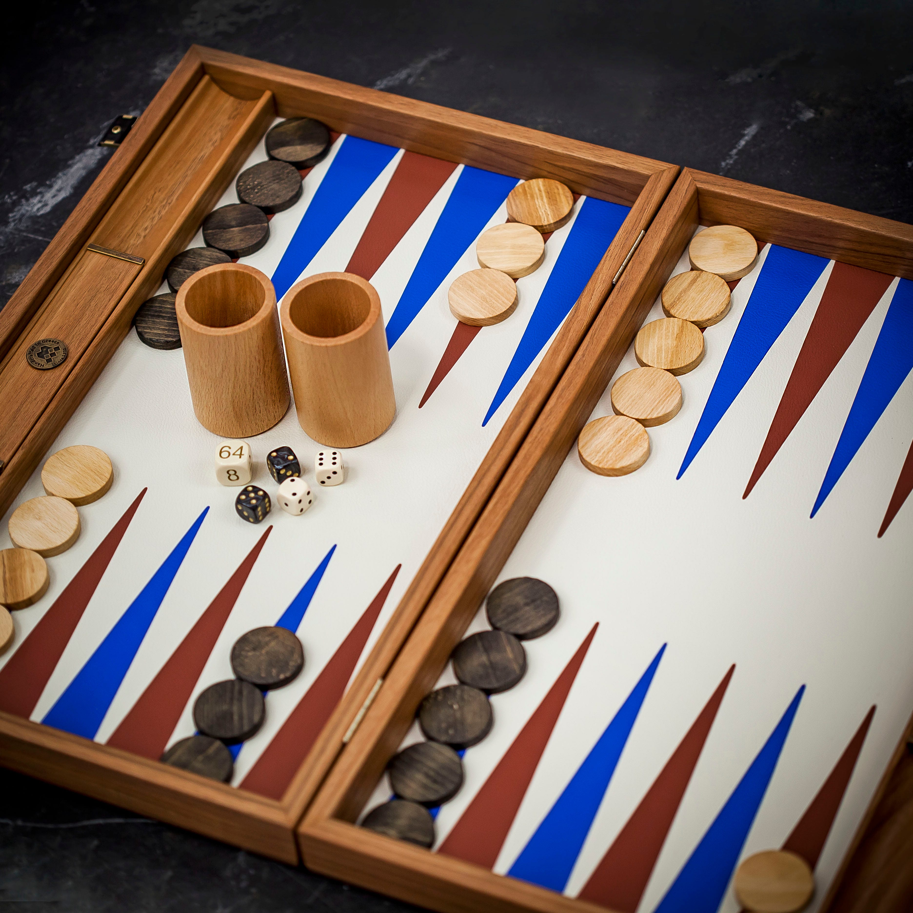 Detail Picture Of Backgammon Board Nomer 13