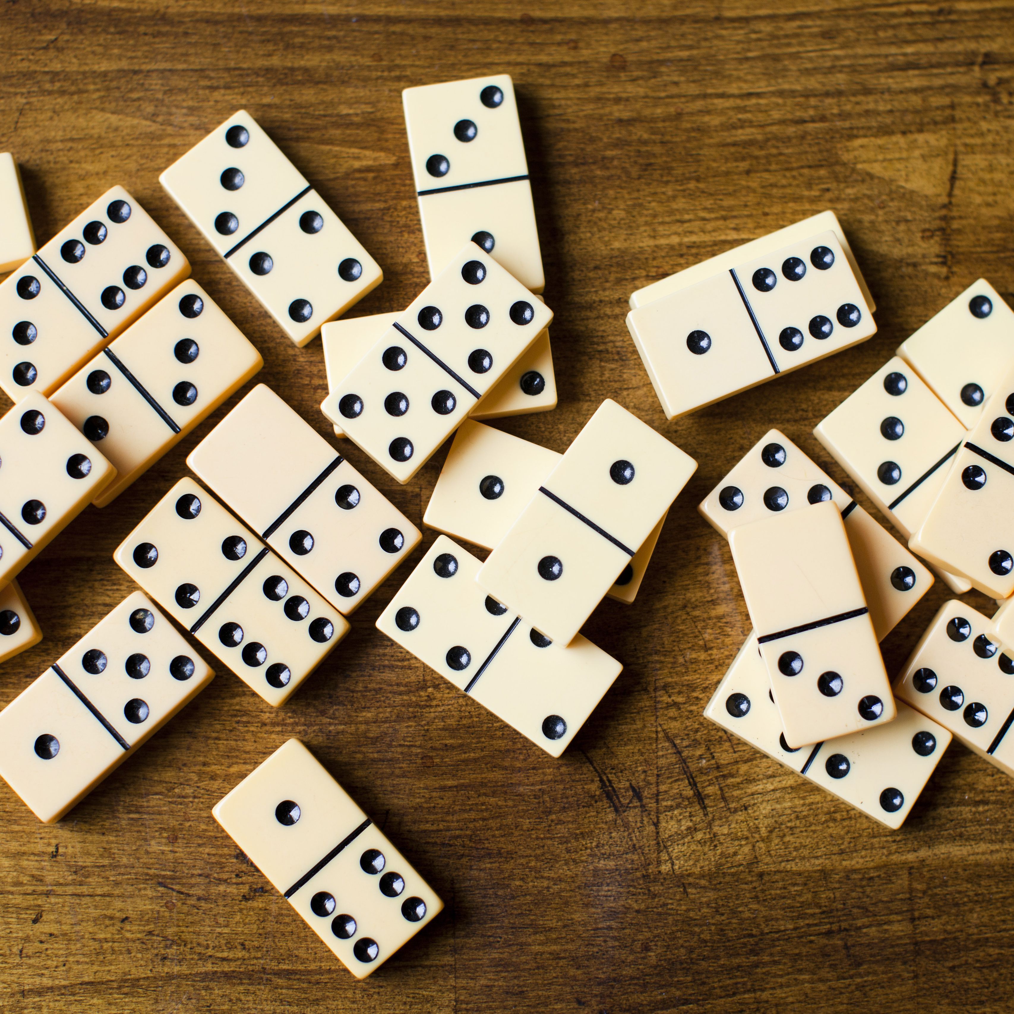 Detail Picture Of Dominoes Game Nomer 6