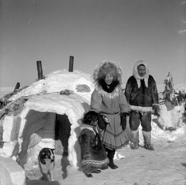 Detail Picture Of Eskimo And Igloo Nomer 40