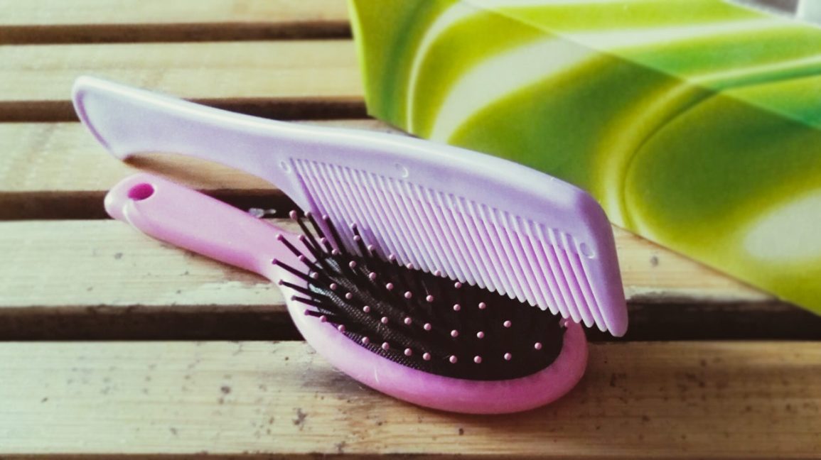 Detail Picture Of Hairbrush Nomer 44