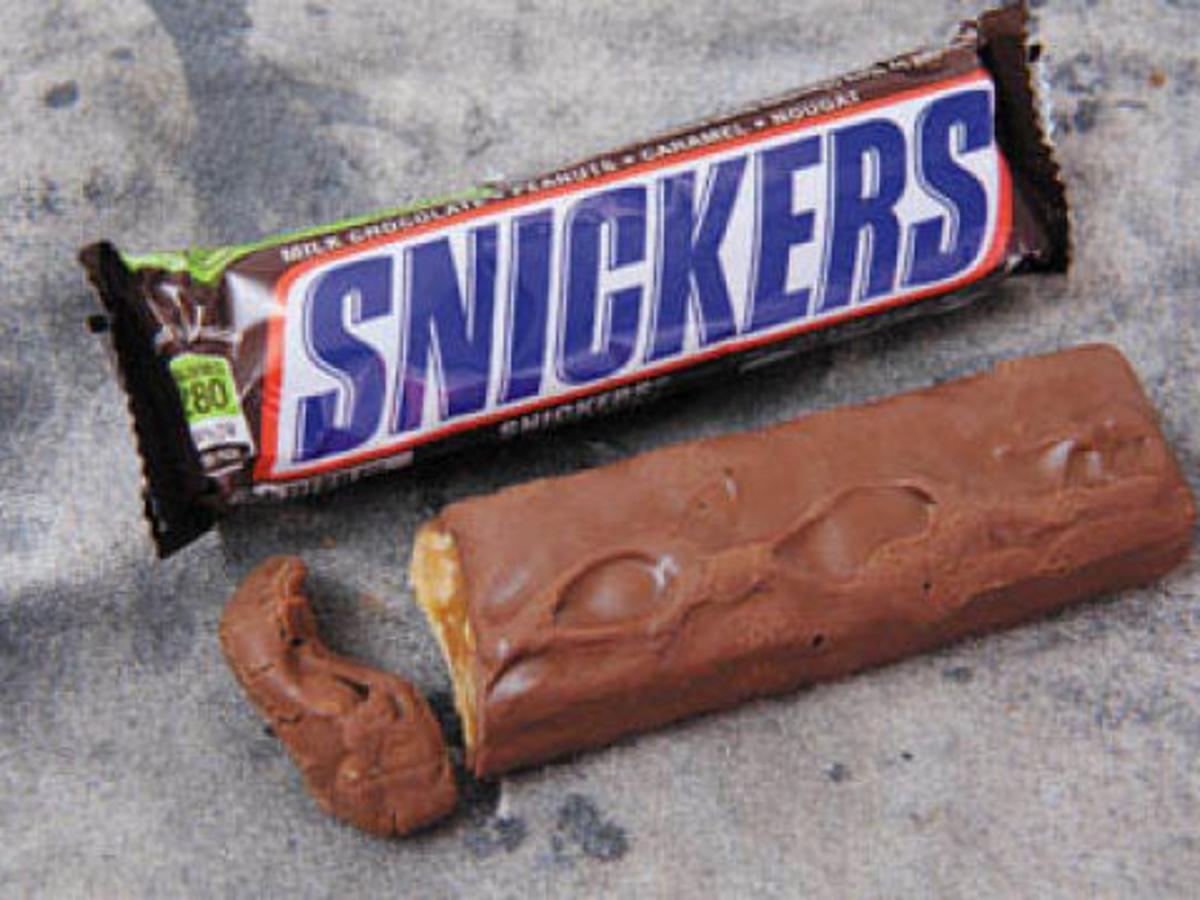 Detail Picture Of Snickers Bar Nomer 40