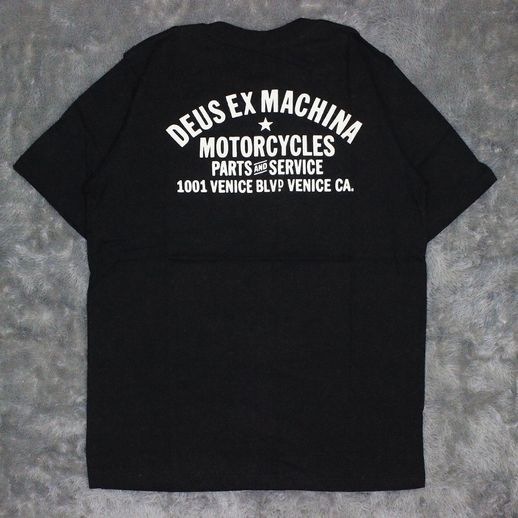 Detail Deus Ex Machina Font Nomer 50