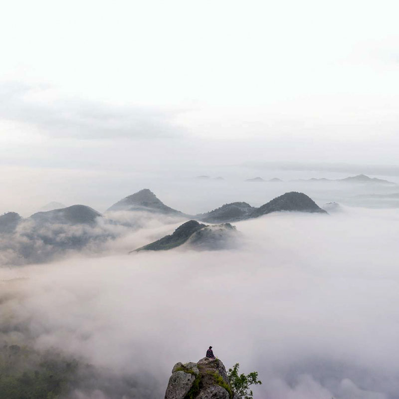 Detail Di Atas Awan Nomer 13