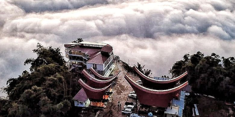Detail Di Atas Awan Nomer 31