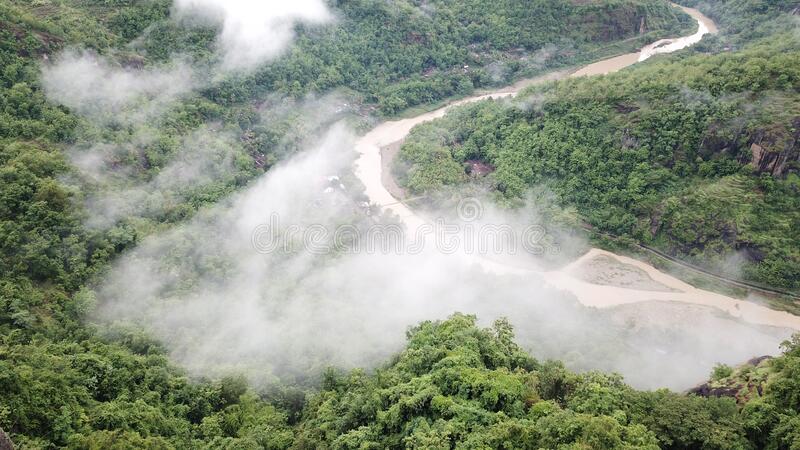 Detail Di Atas Awan Nomer 50