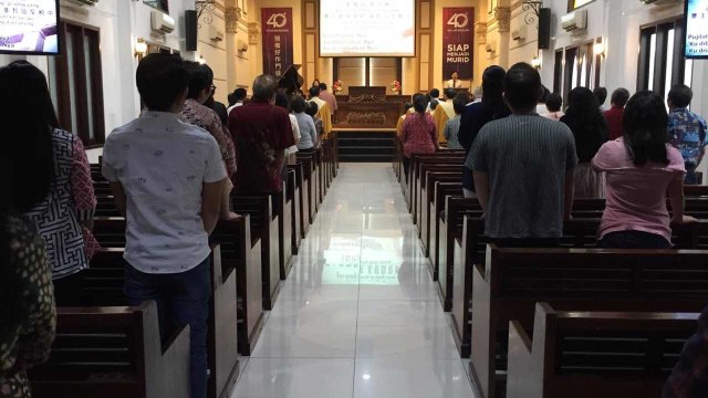 Detail Di Dalam Gereja Nomer 36