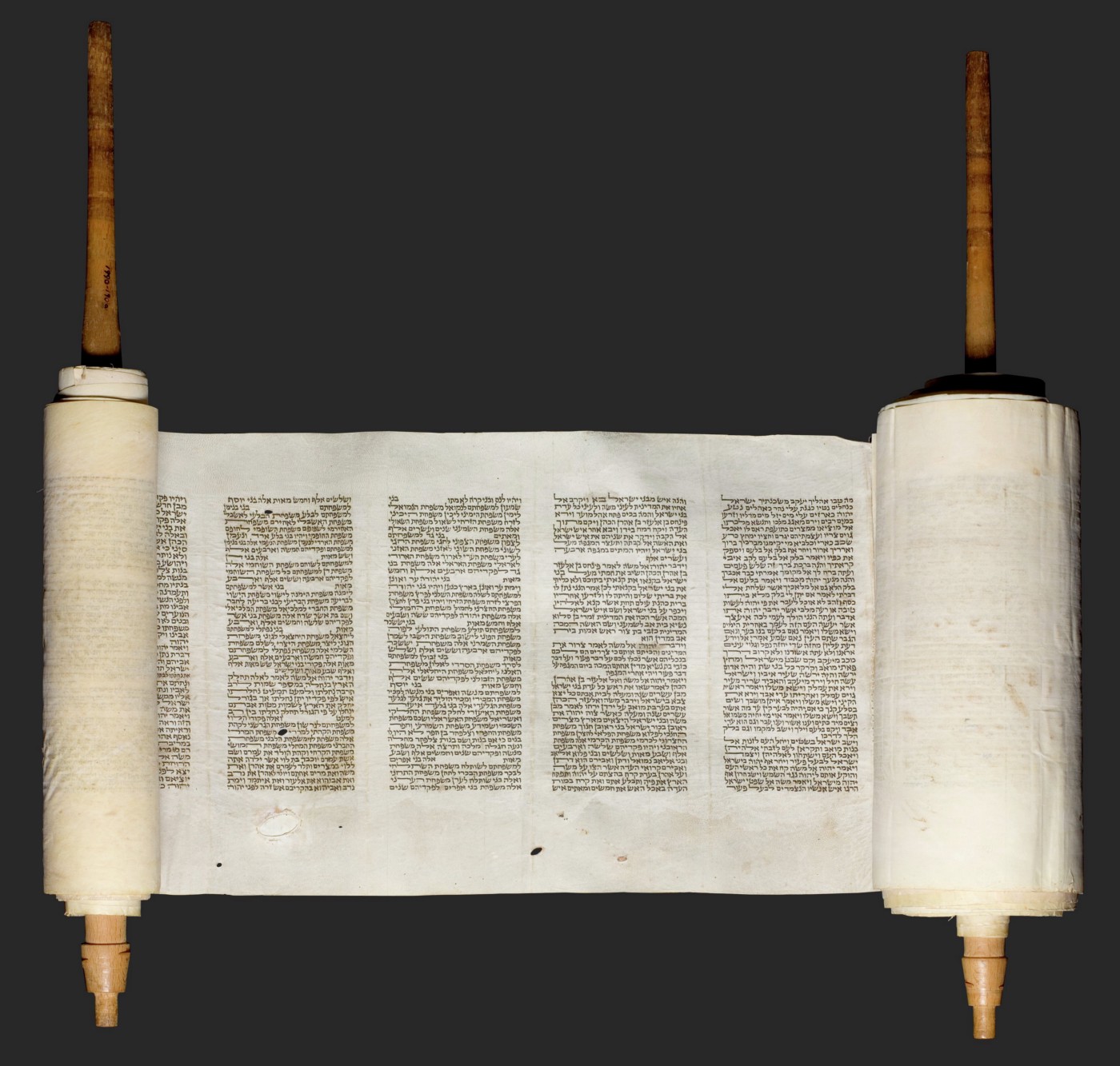 Detail Picture Of Torah Nomer 36