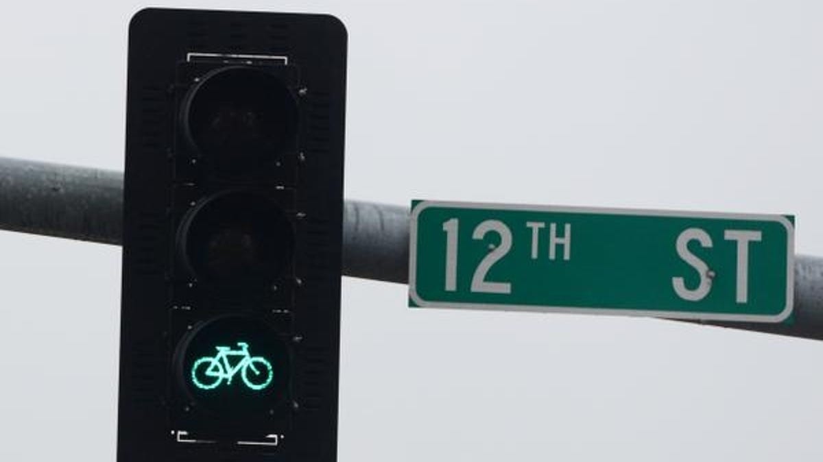 Detail Picture Of Traffic Light Nomer 47