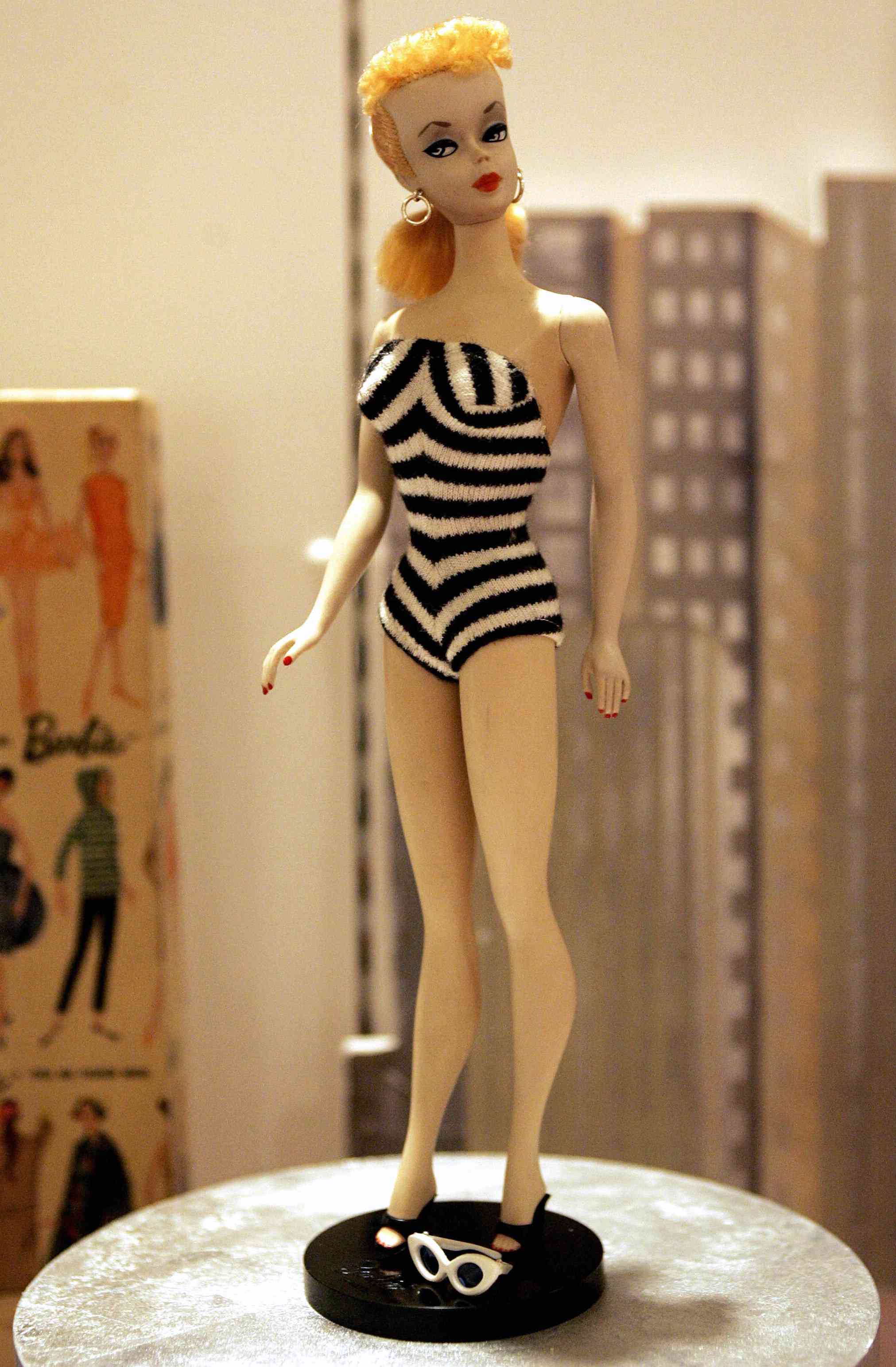 Detail Pictures Barbie Doll Nomer 50