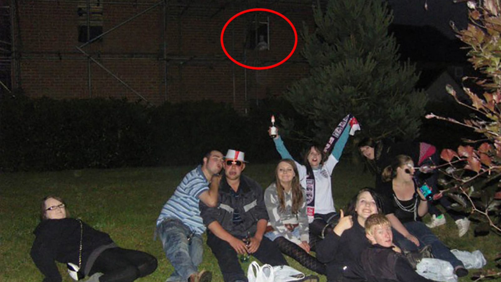 Detail Pictures Of A Ghost Nomer 17