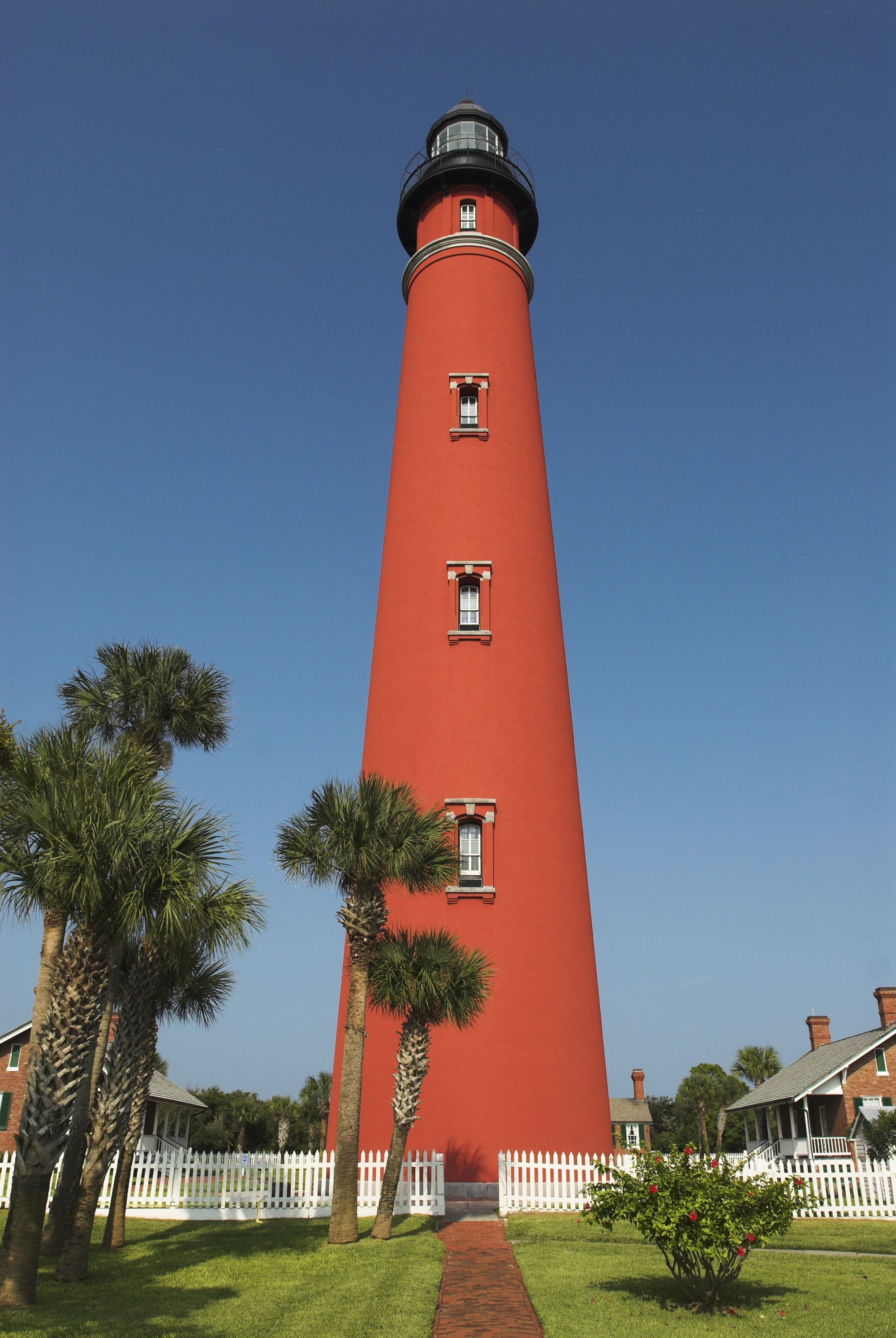 Detail Pictures Of A Lighthouse Nomer 24