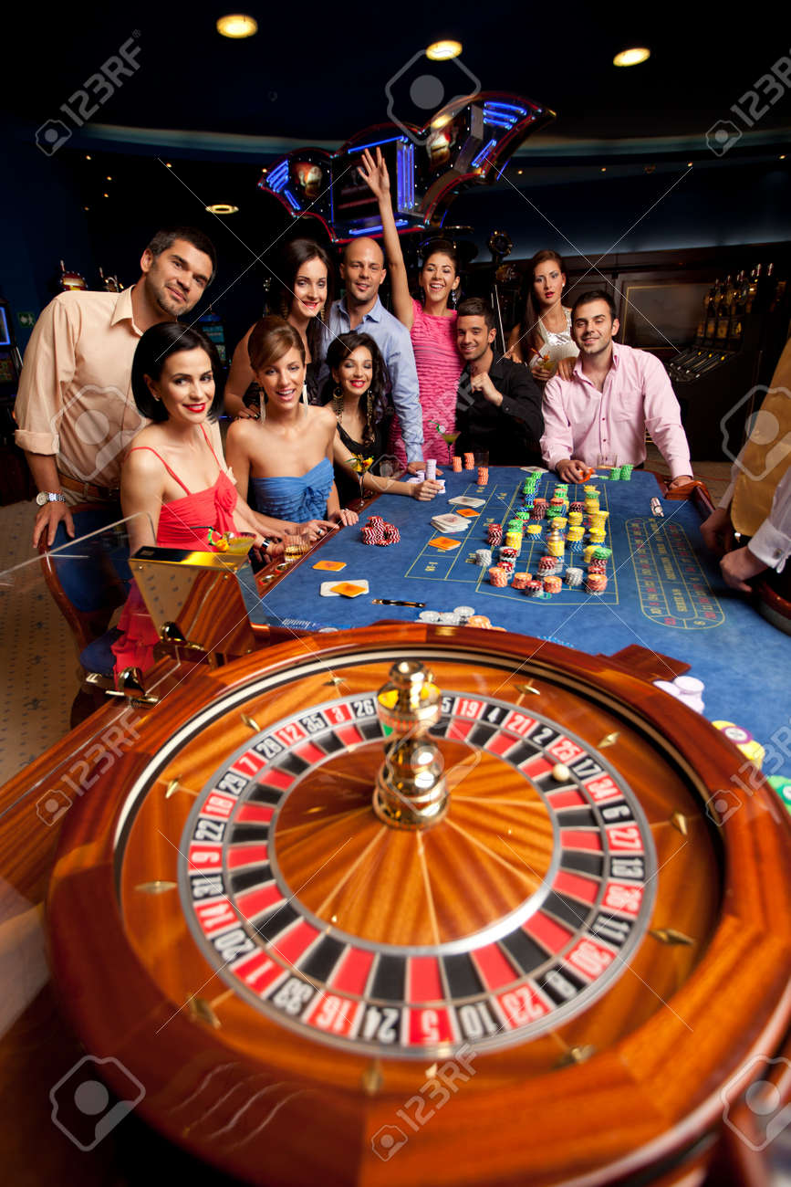 Detail Pictures Of A Roulette Table Nomer 45