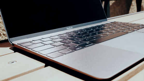 Detail Pictures Of Apple Laptops Nomer 25