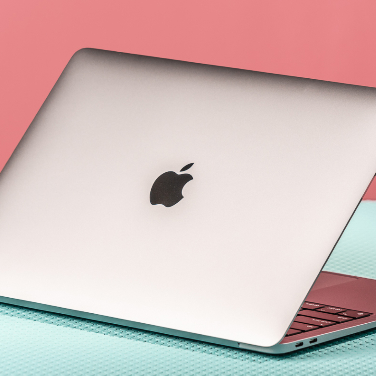 Detail Pictures Of Apple Laptops Nomer 38