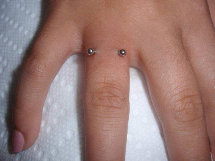 Detail Pictures Of Body Piercing Nomer 6