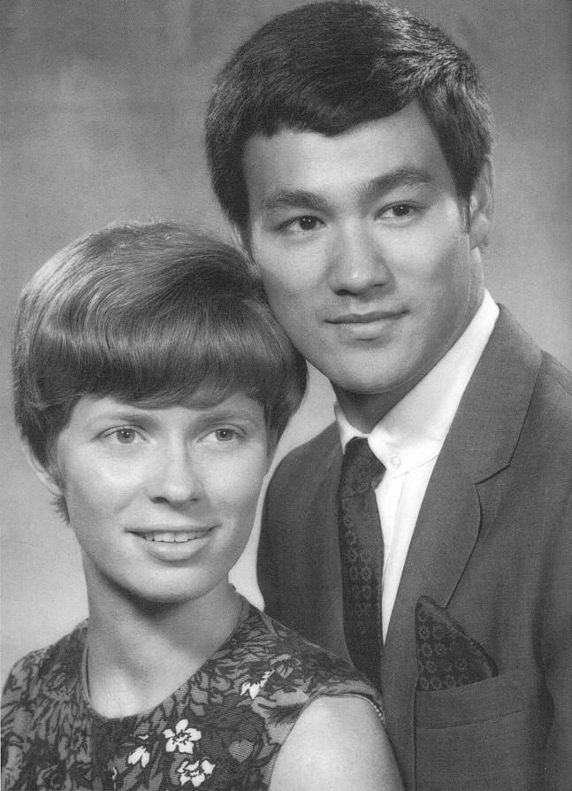 Detail Pictures Of Bruce Lee Wife Nomer 5