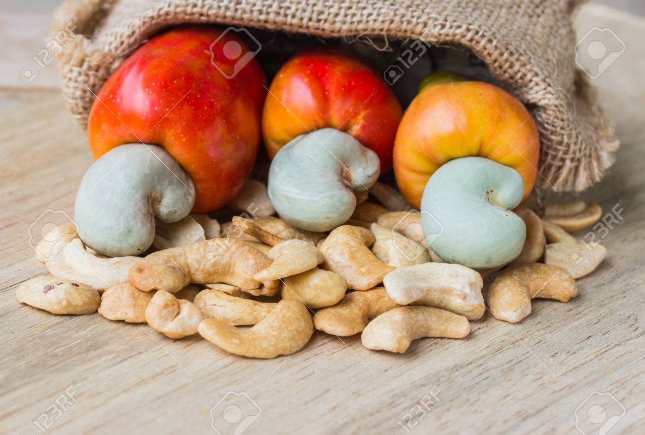 Detail Pictures Of Cashew Nuts Nomer 48