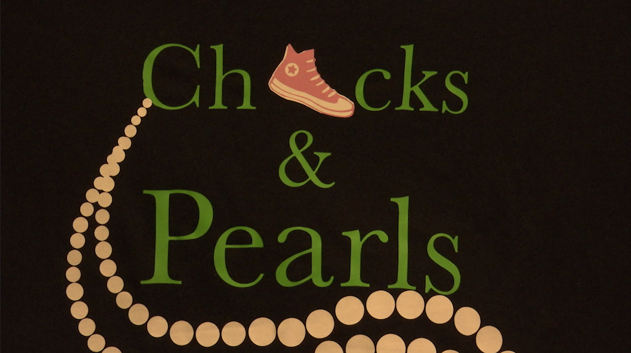 Detail Pictures Of Chucks And Pearls Nomer 28