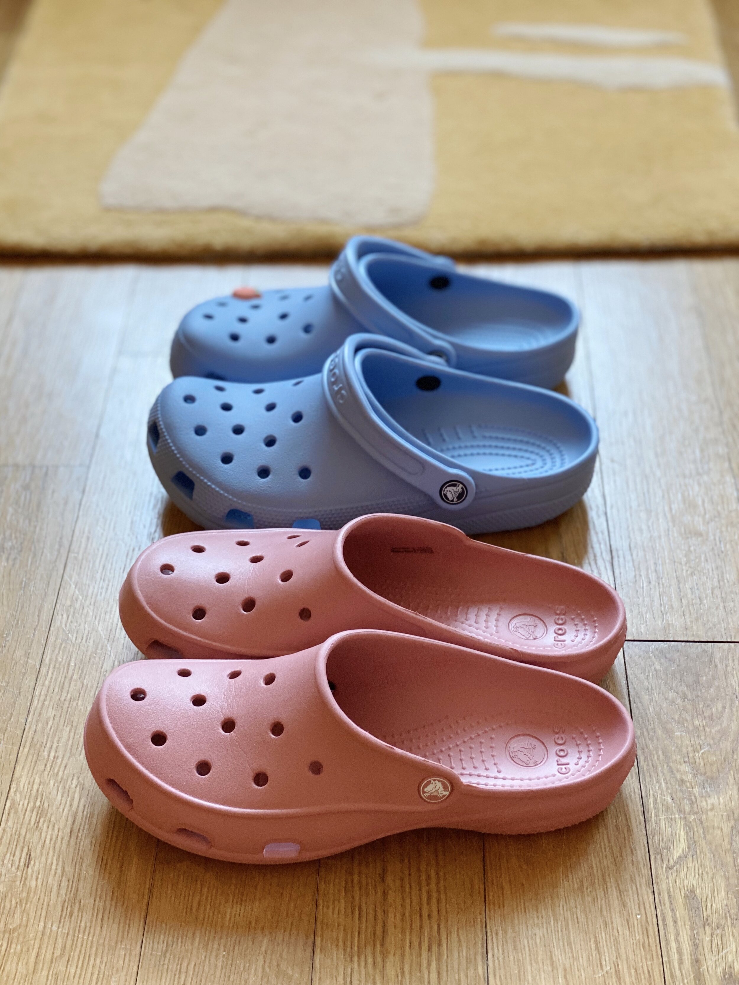 Detail Pictures Of Crocs Shoes Nomer 47