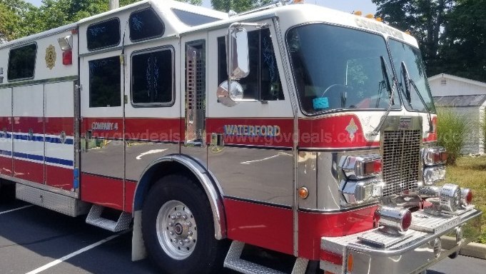 Detail Pictures Of Fire Trucks Nomer 41