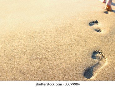 Detail Pictures Of Footprints In The Sand Nomer 38