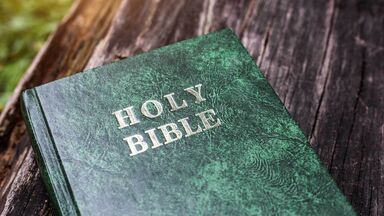 Detail Pictures Of Holy Bible Nomer 39