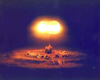 Detail Pictures Of Nuke Explosion Nomer 52