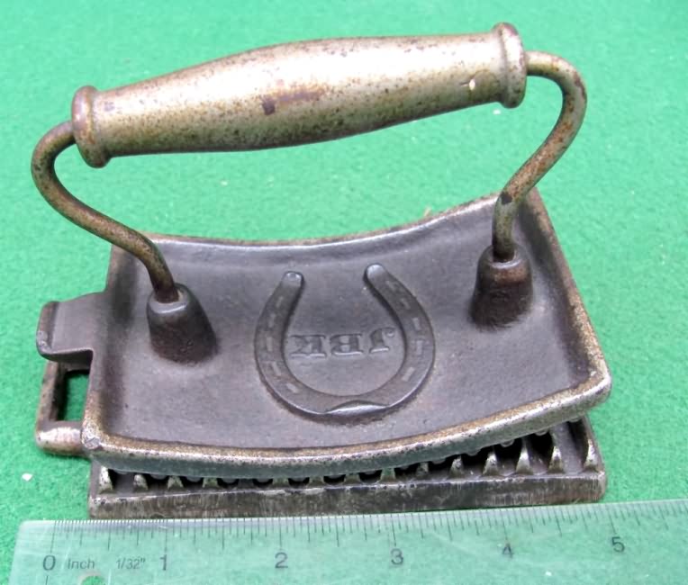 Detail Pictures Of Old Irons Nomer 33