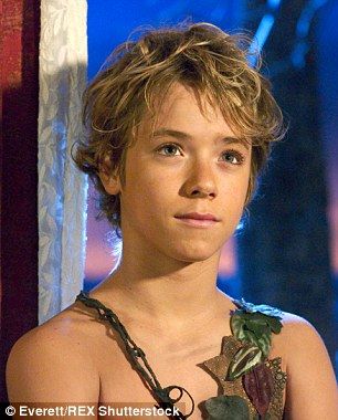 Detail Pictures Of Peter Pan In Real Life Nomer 11