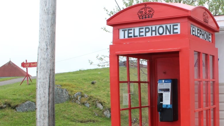 Detail Pictures Of Phone Booths Nomer 32