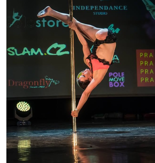 Detail Pictures Of Pole Dancers Nomer 52